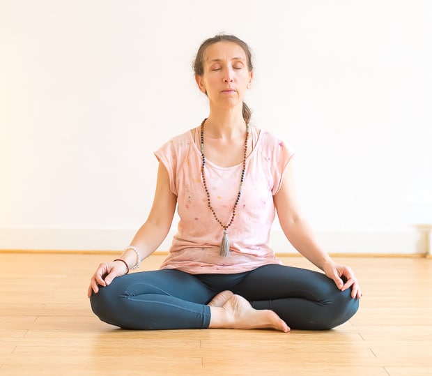 meditation yoga en assise